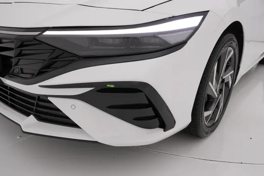 Hyundai Elantra (Avante)