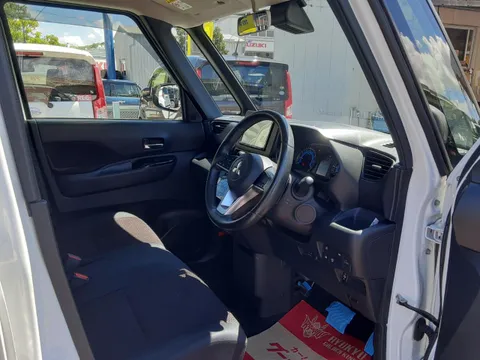 Mitsubishi eK X Space