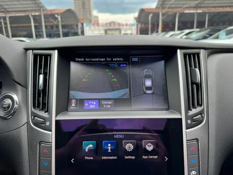 Infiniti Q50L