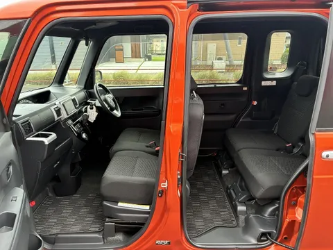 Toyota Pixis Mega