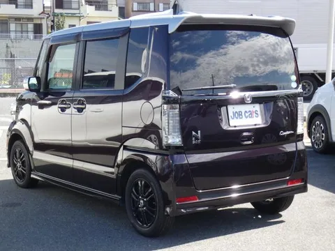 Honda N-BOX Custom