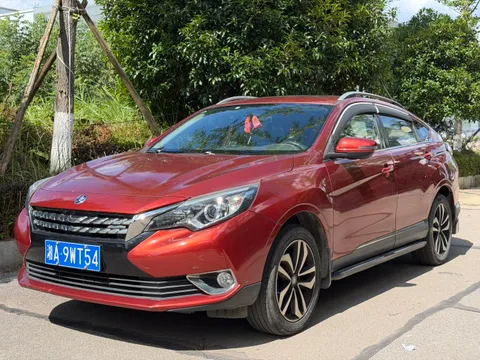 Venucia T90