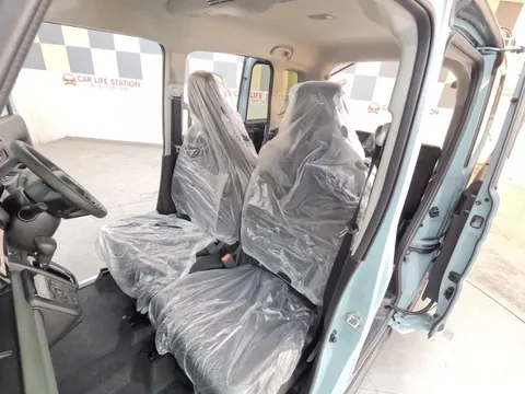 Suzuki Spacia Gear