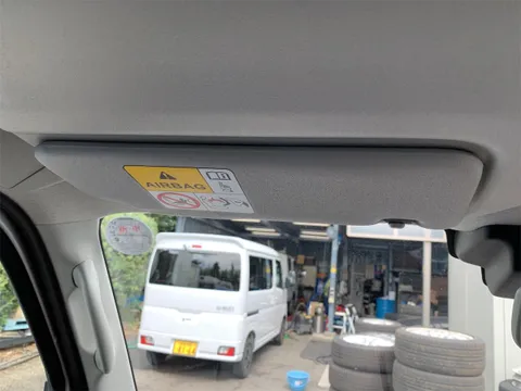 Mitsubishi Minicab Van