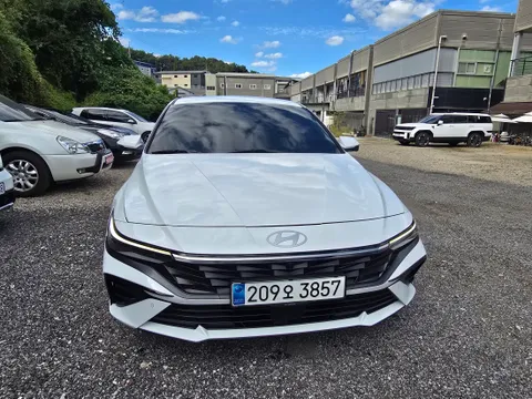 Hyundai Elantra (Avante)
