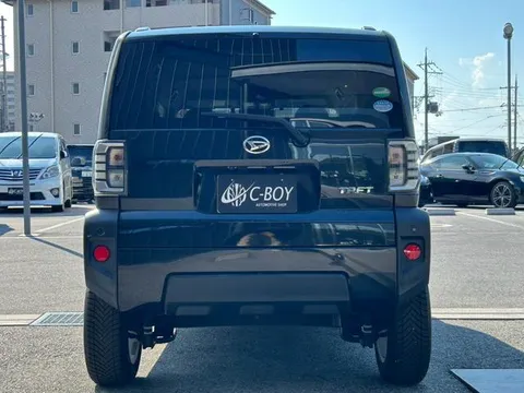 Daihatsu Taft