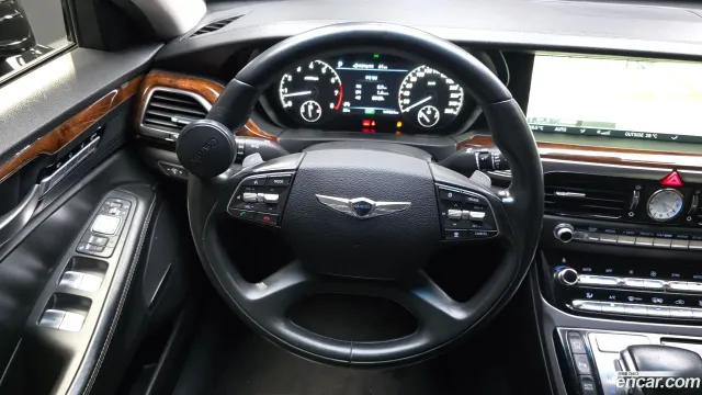 Genesis G90 (EQ900)