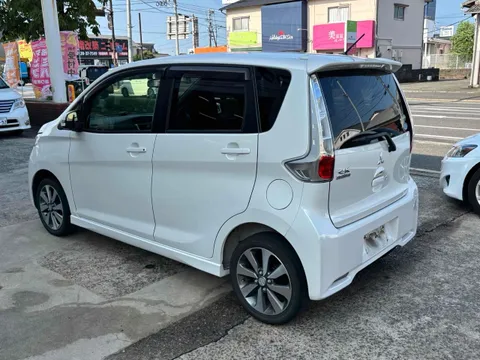 Mitsubishi eK Custom