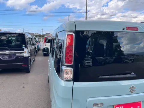Suzuki Spacia