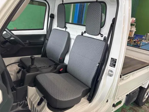 Mitsubishi Minicab Truck