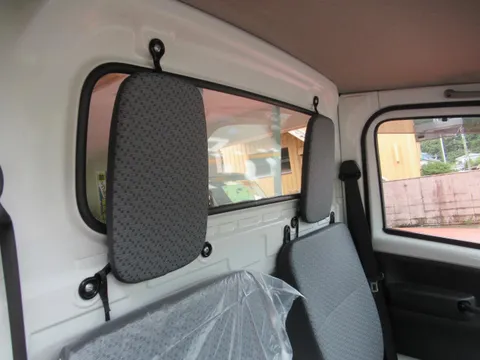 Mazda Scrum Truck