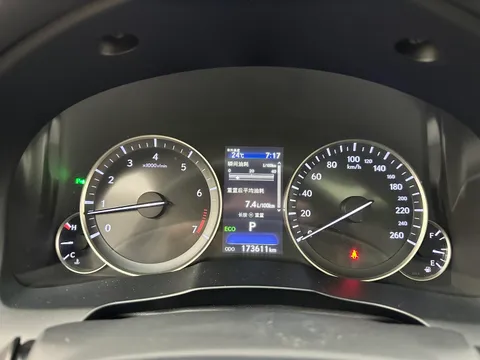 Lexus ES