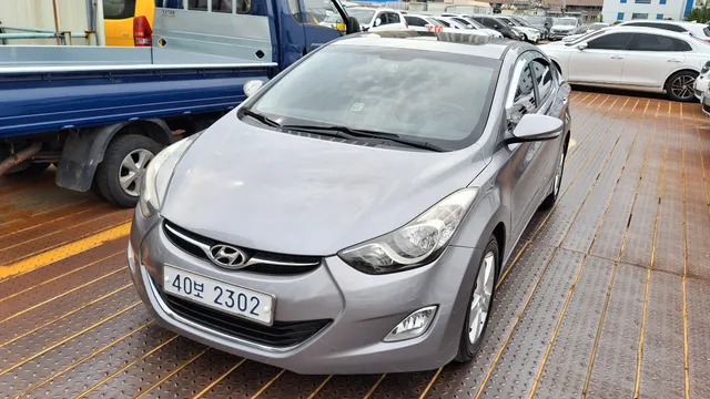 Hyundai Elantra (Avante)
