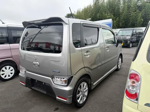 Suzuki Wagon R Stingray