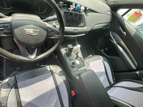 Cadillac XT4