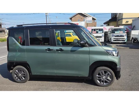 Mitsubishi Delica Mini