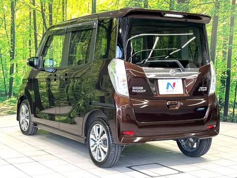 Nissan Dayz Roox