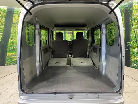 Mitsubishi Minicab Van