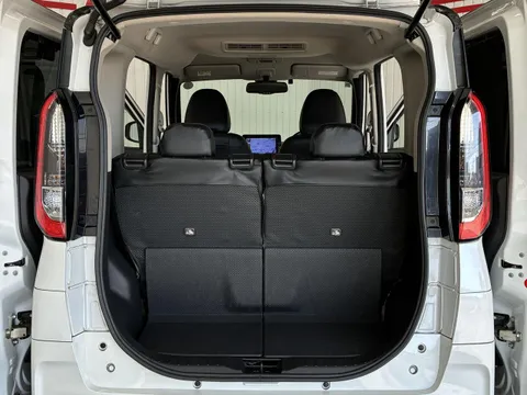 Mitsubishi eK X Space
