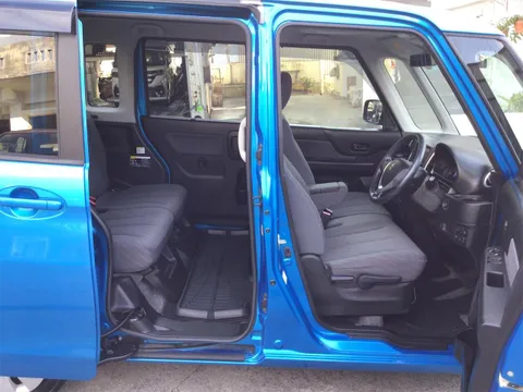 Suzuki Spacia
