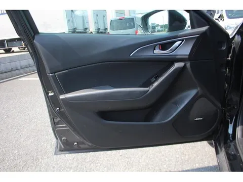 Mazda Axela Sport