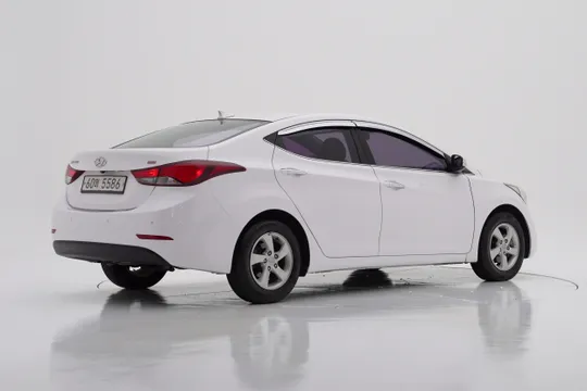 Hyundai Elantra (Avante)