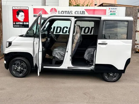 Mitsubishi Delica Mini