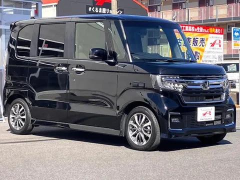 Honda N-BOX Custom