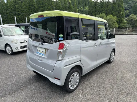 Nissan Dayz Roox
