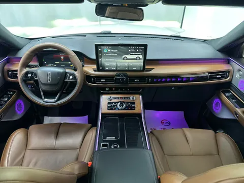 Lincoln Aviator