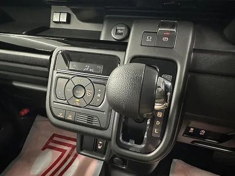 Suzuki Spacia Custom