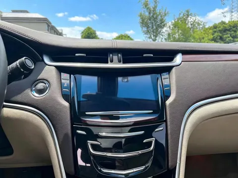Cadillac XTS