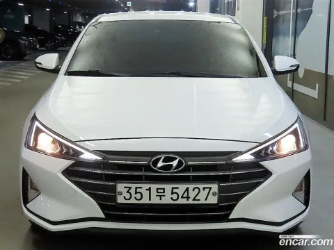 Hyundai Elantra (Avante)