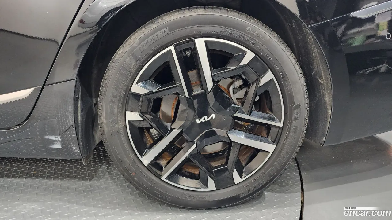 Kia K8