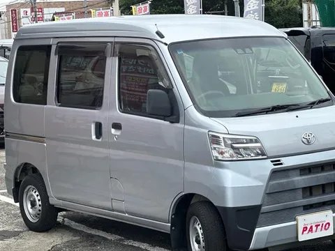 Toyota Pixis Van