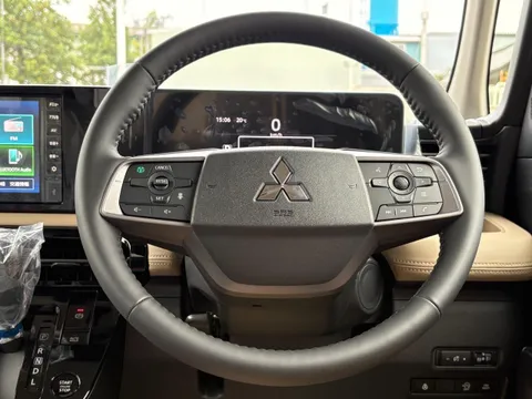 Mitsubishi Delica Mini