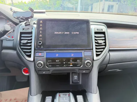 Honda UR-V