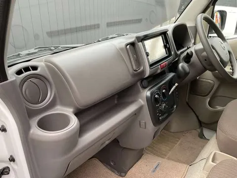 Nissan Clipper