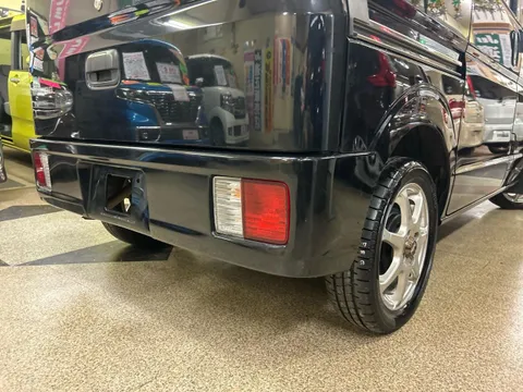 Mitsubishi Minicab Van