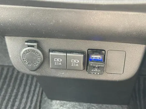 Daihatsu Mira Tocot