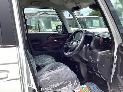 Suzuki Spacia Custom