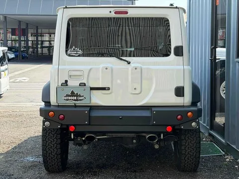 Suzuki Jimny Sierra