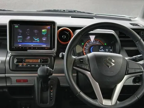 Suzuki Spacia Gear
