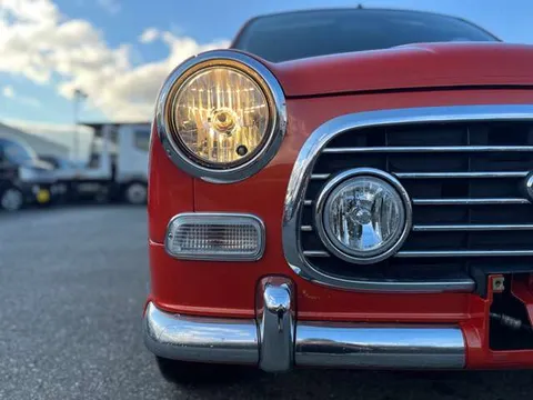 Daihatsu Mira Gino