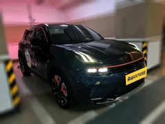 Lynk & Co 06