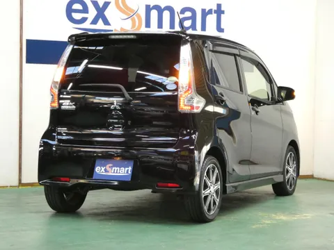 Mitsubishi eK Custom