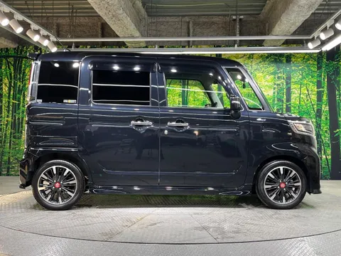 Suzuki Spacia Custom