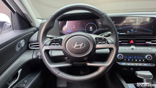 Hyundai Elantra (Avante)