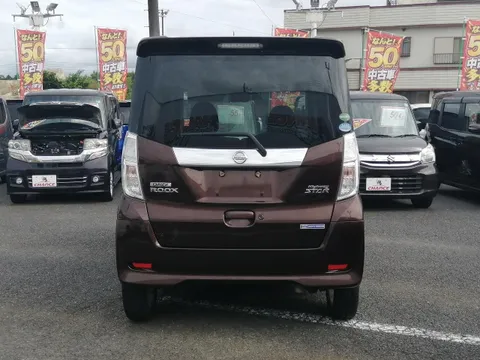 Nissan Dayz Roox