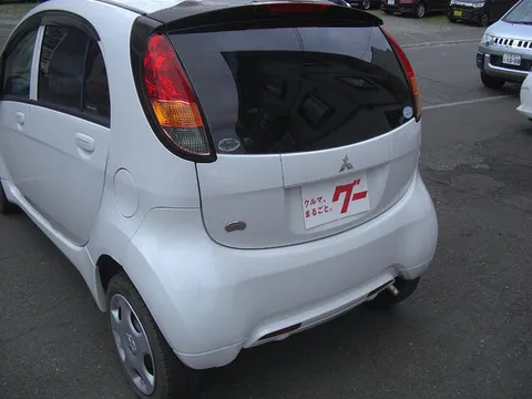 Mitsubishi I